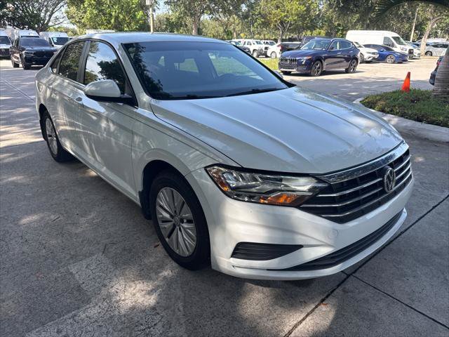 Used 2019 Volkswagen Jetta S FWD image 4