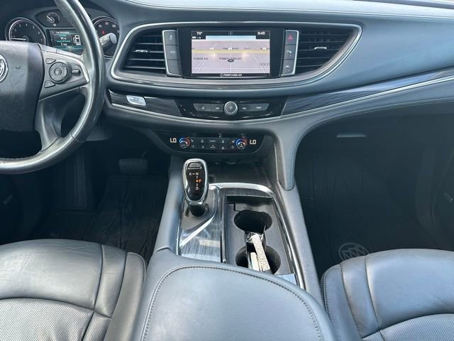 Used 2018 Buick Enclave Premium w/ LPO, Hit The Road Package AWD/4WD image 17