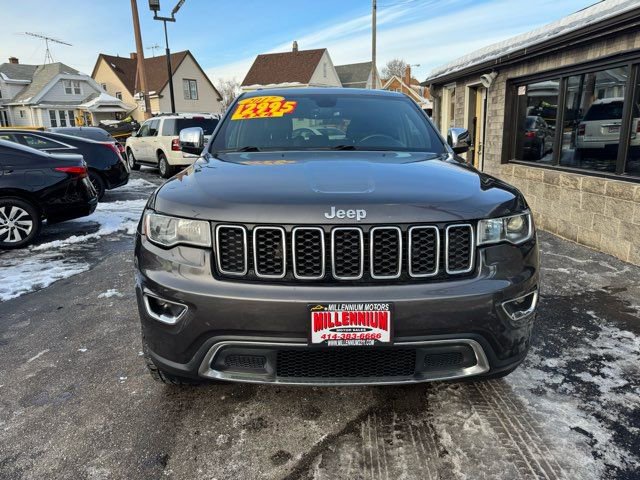Used 2017 Jeep Grand Cherokee Limited image 2