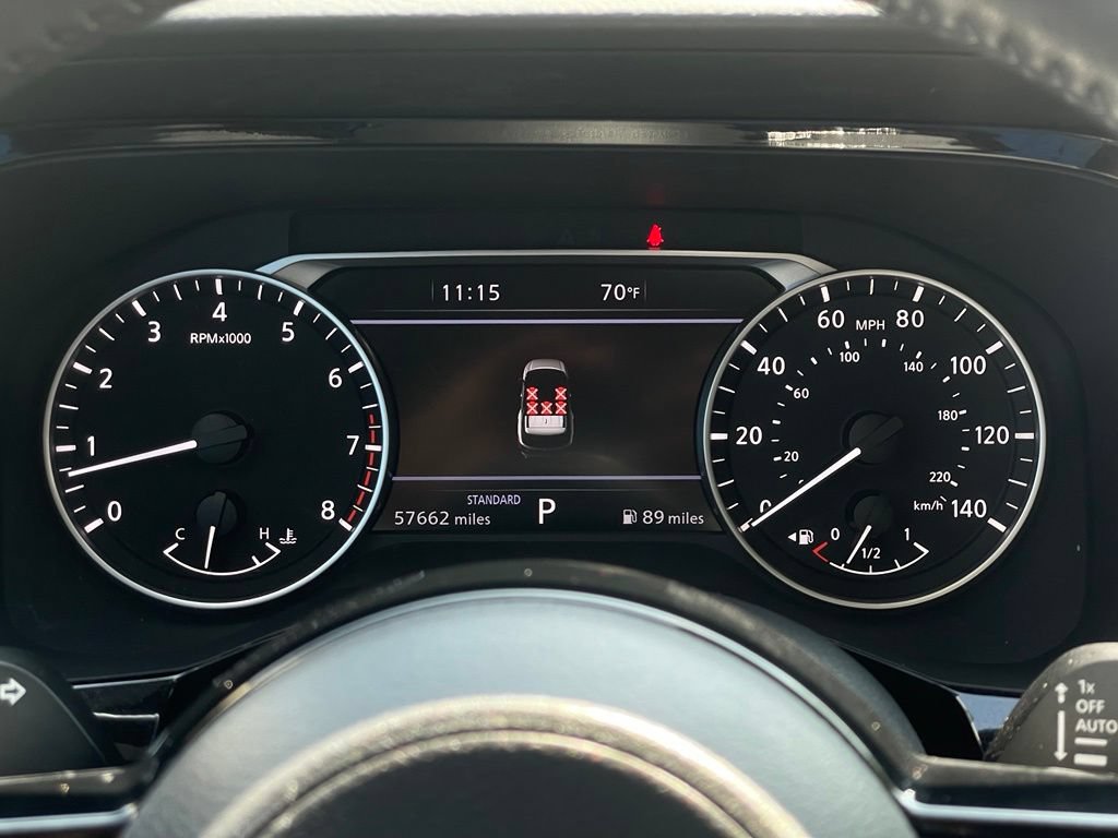 Used 2023 Nissan Pathfinder Platinum FWD image 13