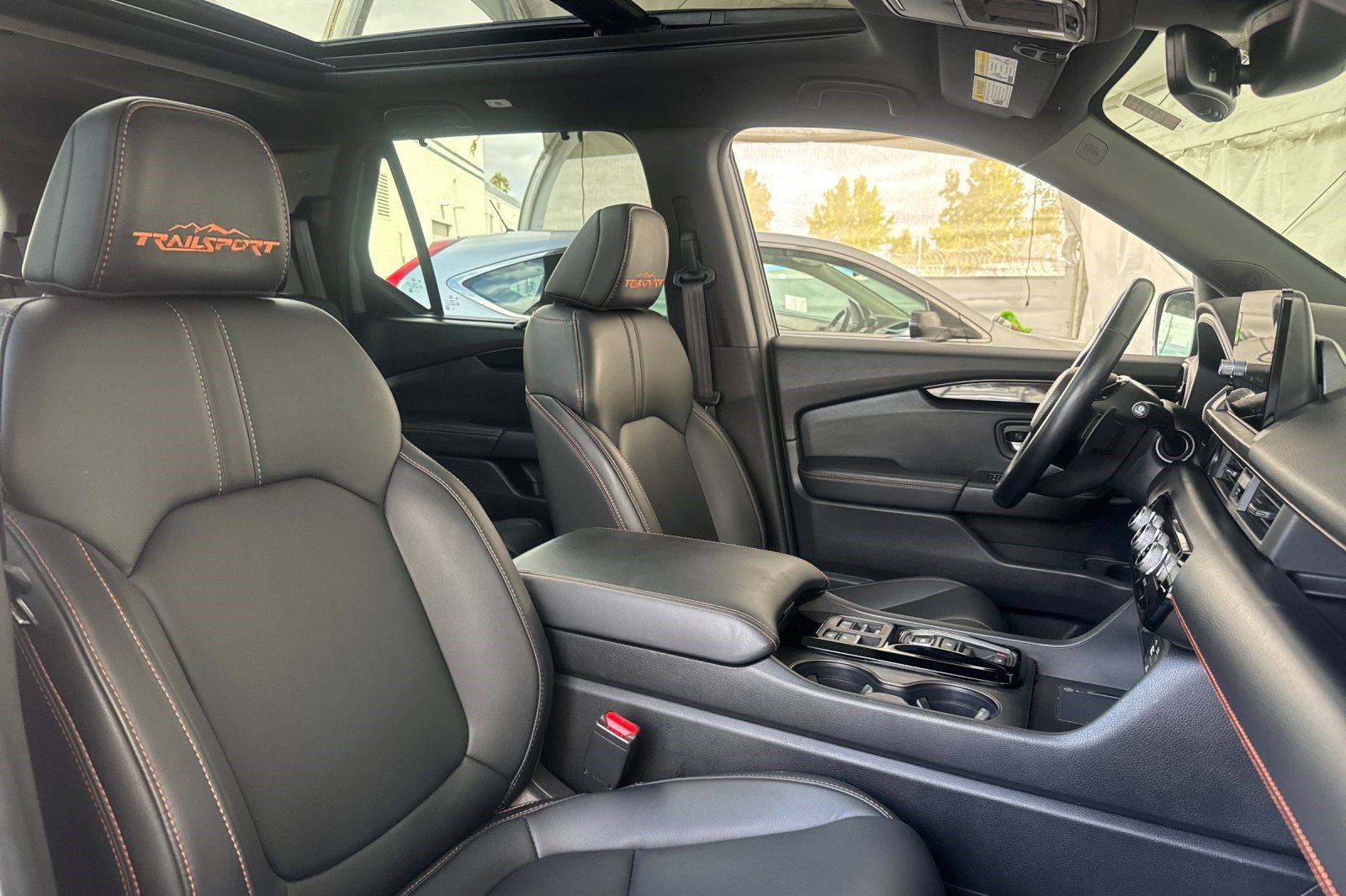 Certified 2025 Honda Pilot TrailSport image 27