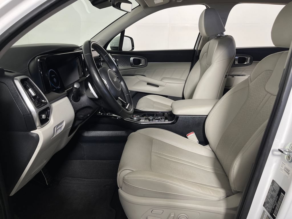 Used 2022 Kia Sorento SX Prestige w/ Panoramic Sunroof Package AWD/4WD image 12