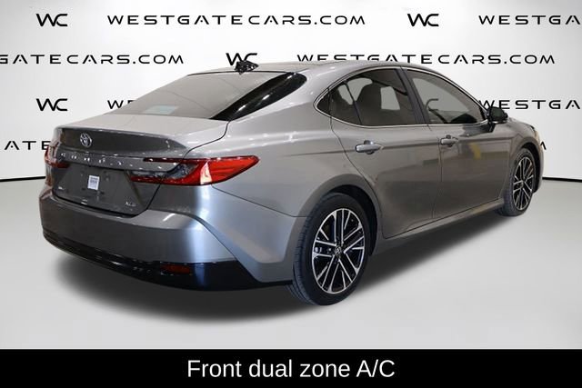 Used 2025 Toyota Camry XLE image 5