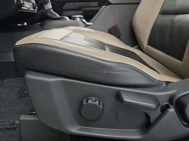 Used 2023 Ford Bronco Wildtrak image 28