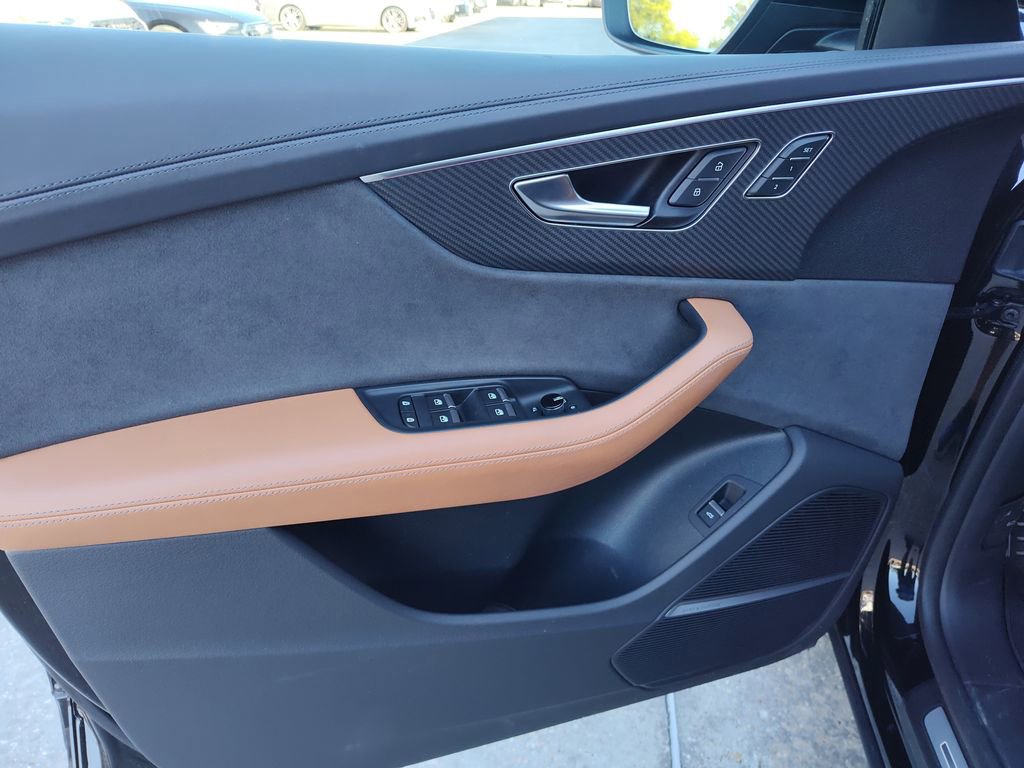 Used 2024 Audi RS Q8 w/ Black Optic Package image 21