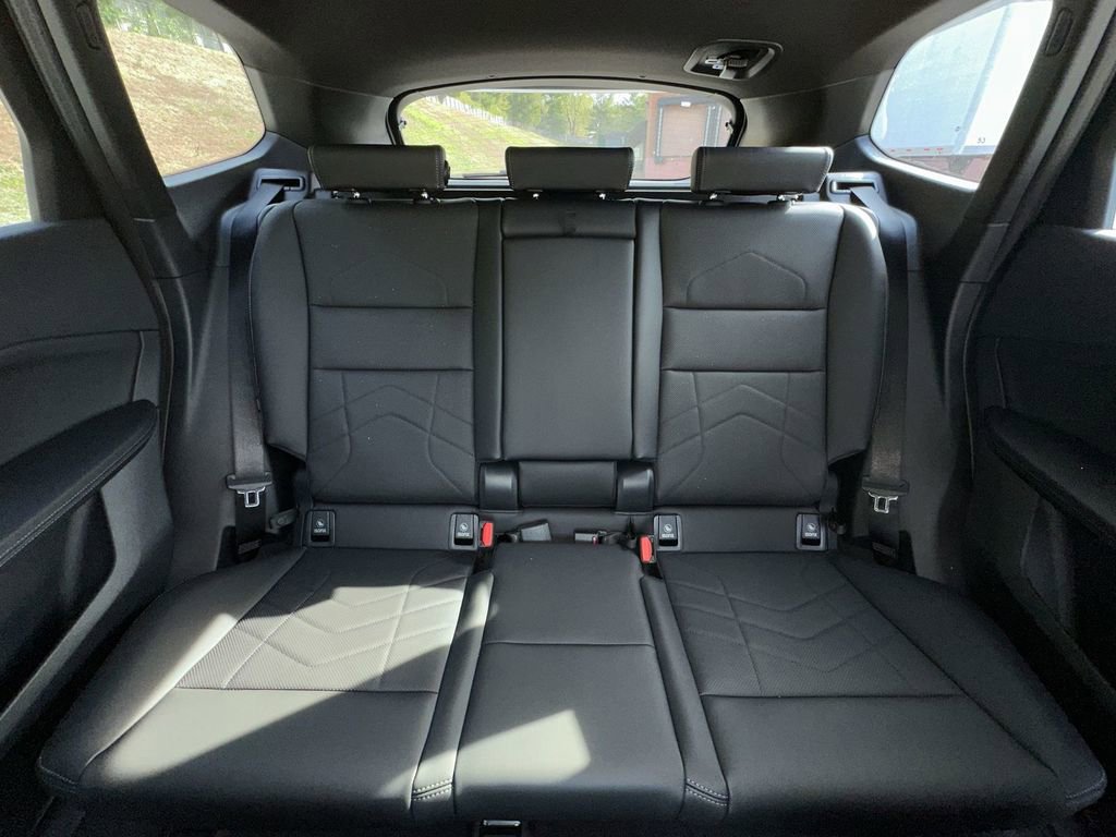 Certified 2025 BMW X1 xDrive28i w/ Convenience Package image 28