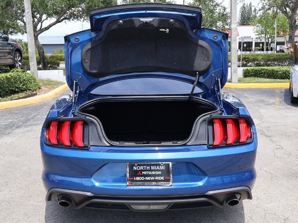 Used 2022 Ford Mustang Coupe RWD image 17