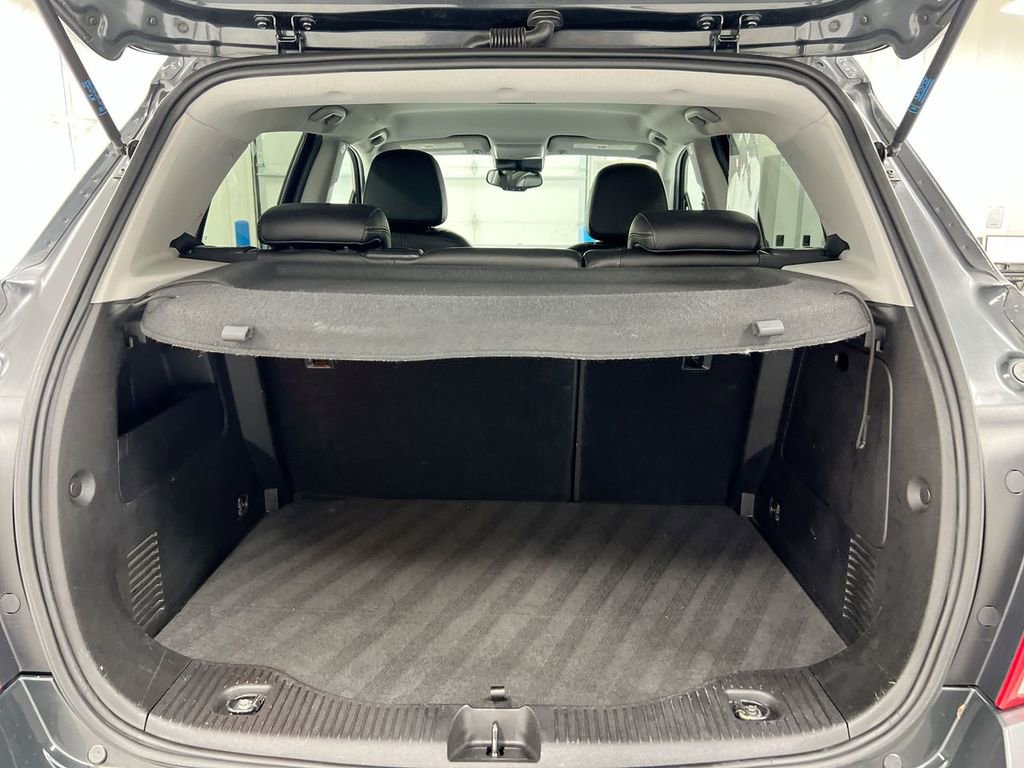 Used 2017 Chevrolet Trax Premier AWD/4WD image 23