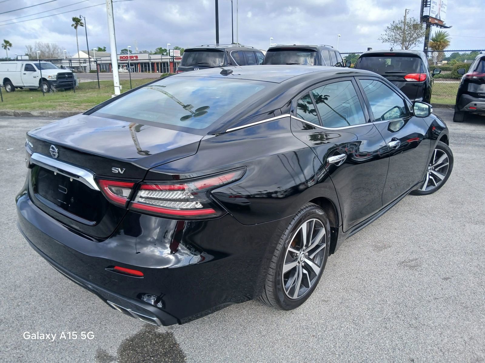 Used 2019 Nissan Maxima 3.5 SV w/ Floor Mat Group FWD image 4