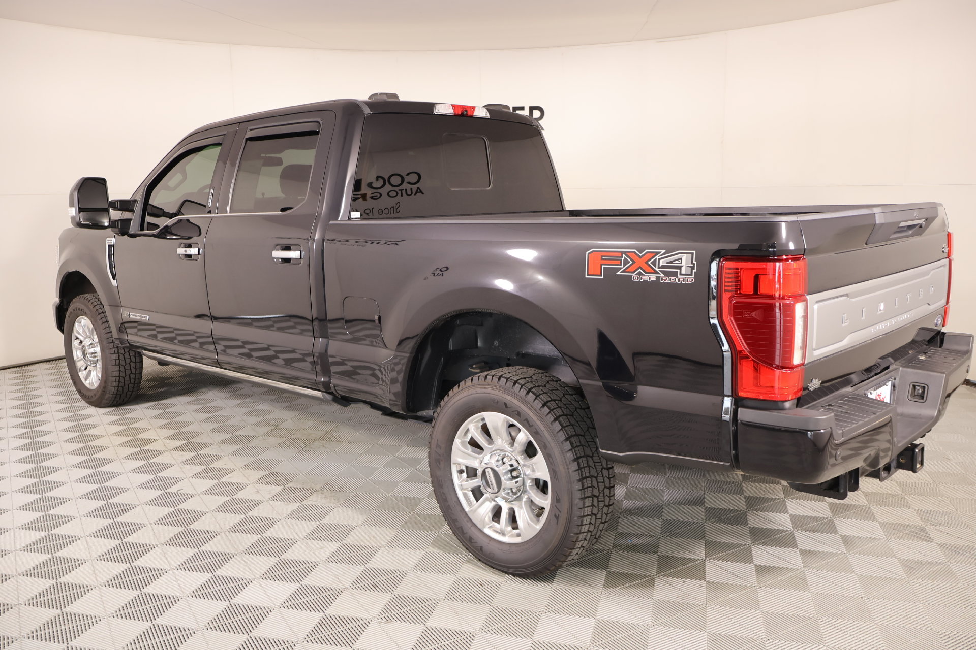 Used 2020 Ford F250 Limited w/ FX4 Off-Road Package AWD/4WD image 24