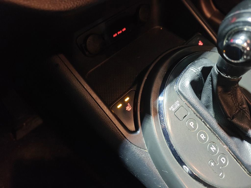 Used 2011 Kia Sportage EX w/ Premium Pkg w/Leather Seats image 10