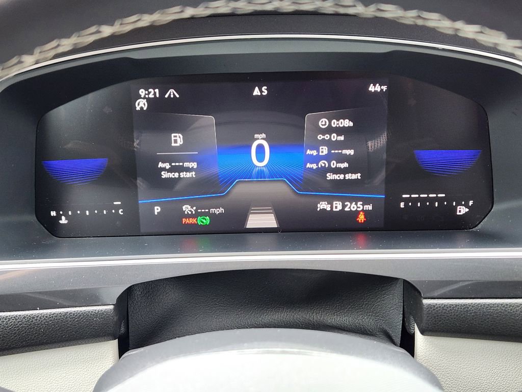 Used 2024 Volkswagen Tiguan SE image 16