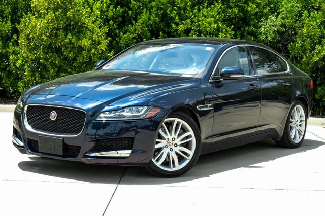 Used 2016 Jaguar XF Prestige RWD video 2