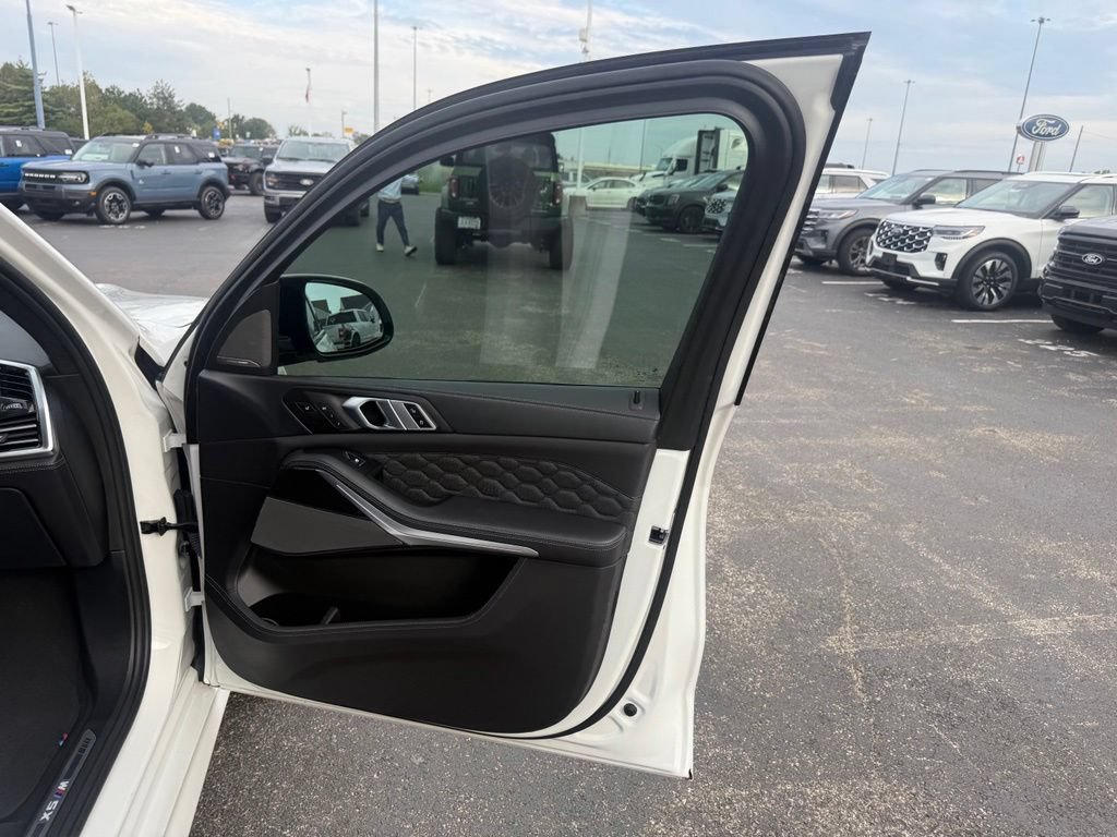 Used 2021 BMW X5 M w/ Executive Package AWD/4WD image 65