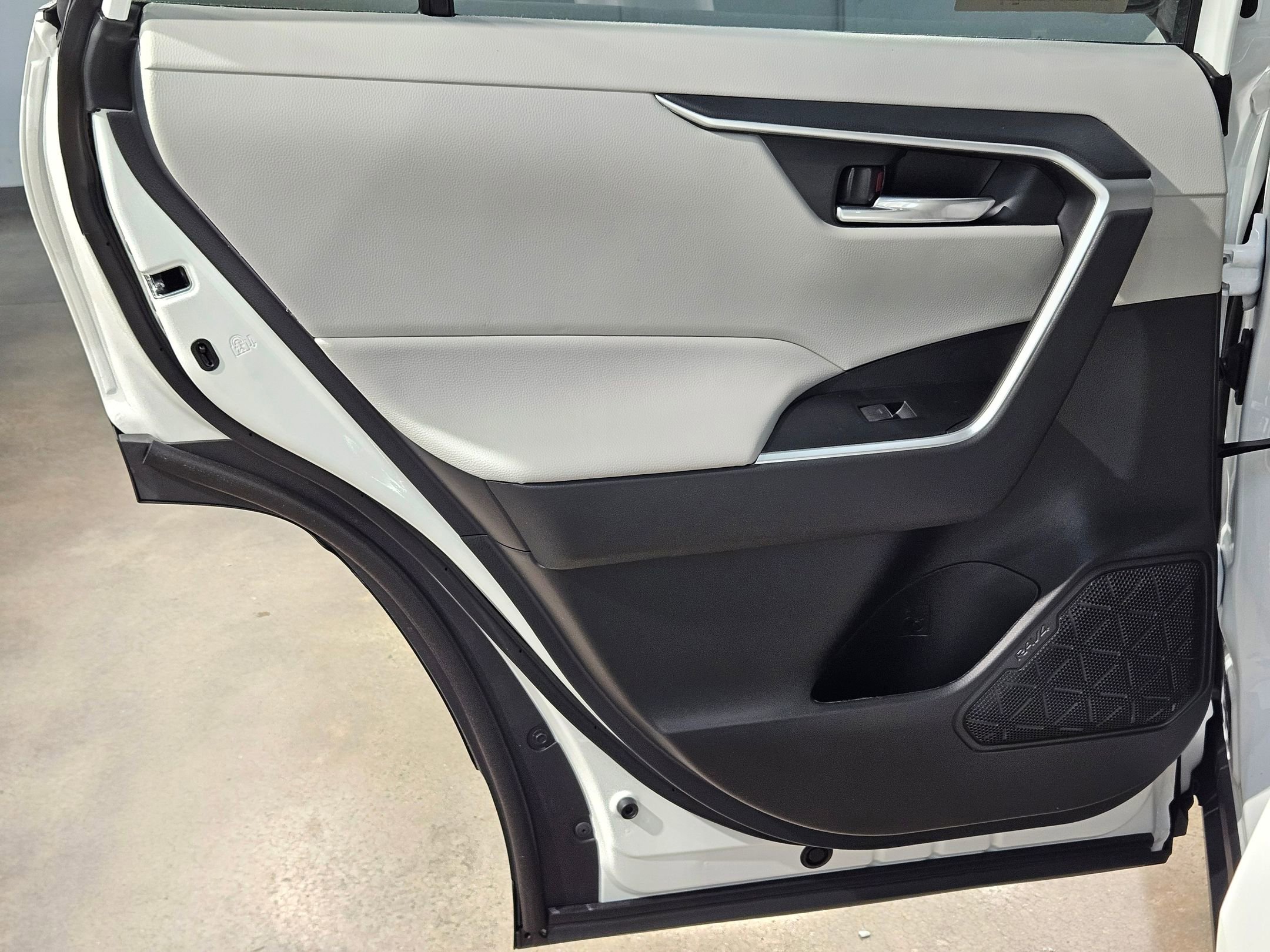 New 2025 Toyota RAV4 XLE Premium image 20