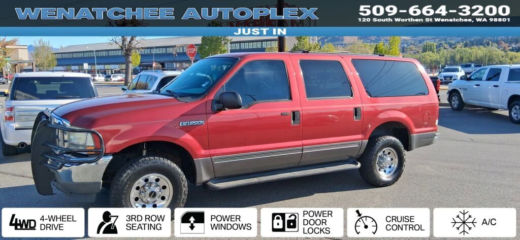 Used 2004 Ford Excursion XLT image 1
