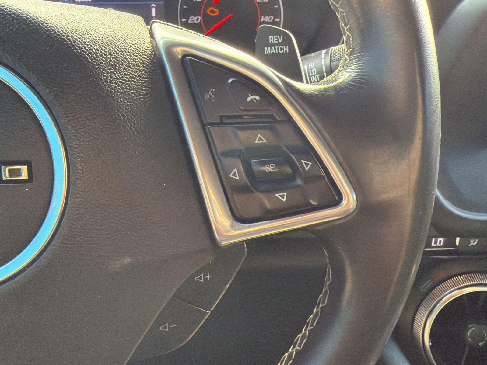 Used 2020 Chevrolet Camaro LT RWD image 25