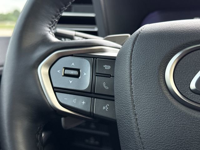 Used 2024 Lexus GX 550 w/ Accessory Package (Z1) AWD/4WD image 28