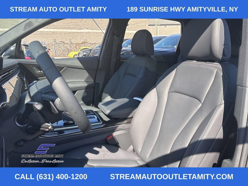 Used 2025 Audi Q7 3.0T Premium Plus AWD/4WD image 31