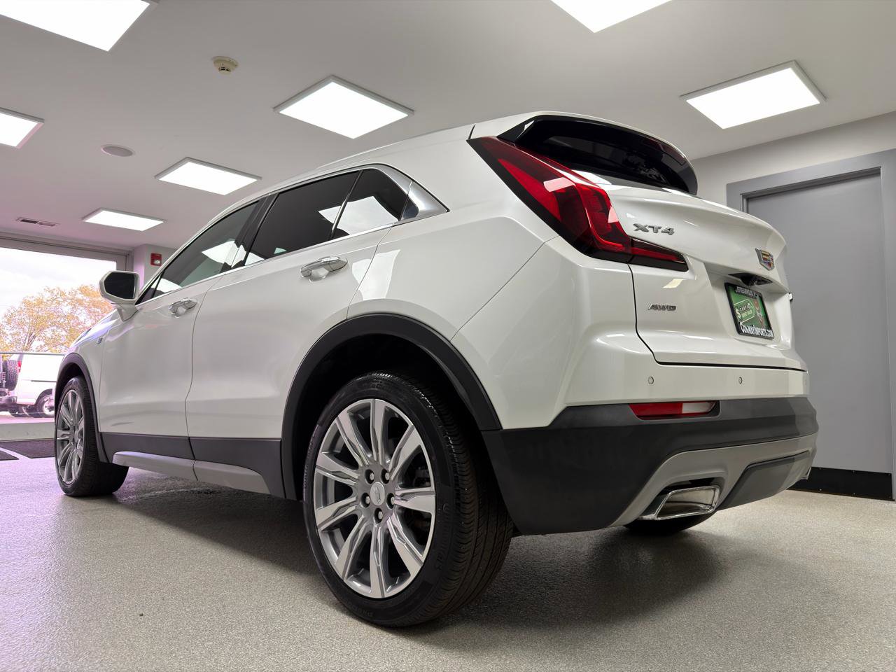 Used 2019 Cadillac XT4 Premium Luxury AWD/4WD image 5