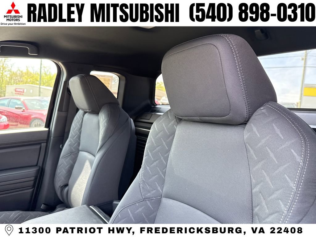 Used 2024 Toyota Tacoma SR image 2