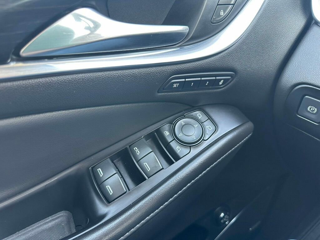 Used 2019 Buick Enclave Avenir w/ Avenir Technology Package AWD/4WD image 16