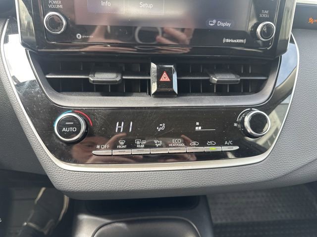 Used 2021 Toyota Corolla LE FWD image 18