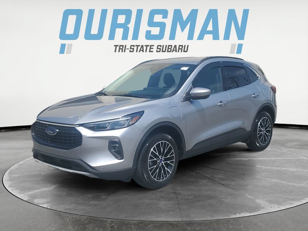 Used 2023 Ford Escape SE w/ PHEV Premium Package FWD image 2