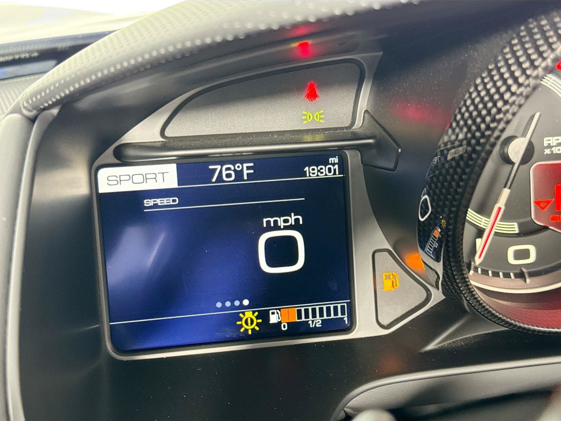 Used 2019 Ferrari Portofino RWD image 36