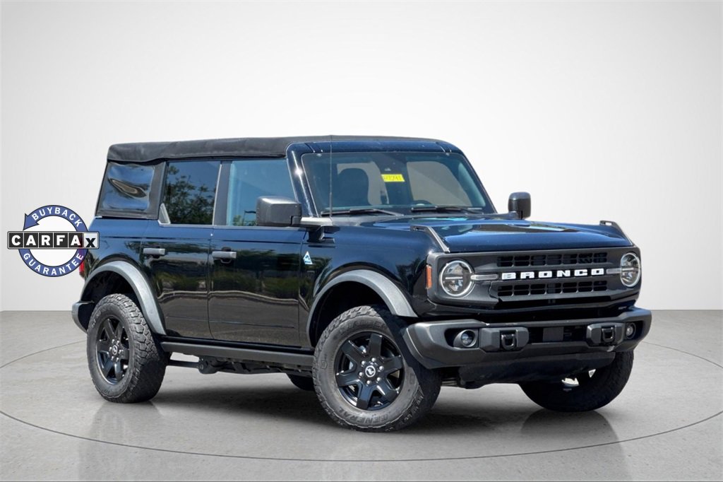 Used 2022 Ford Bronco Black Diamond image 2