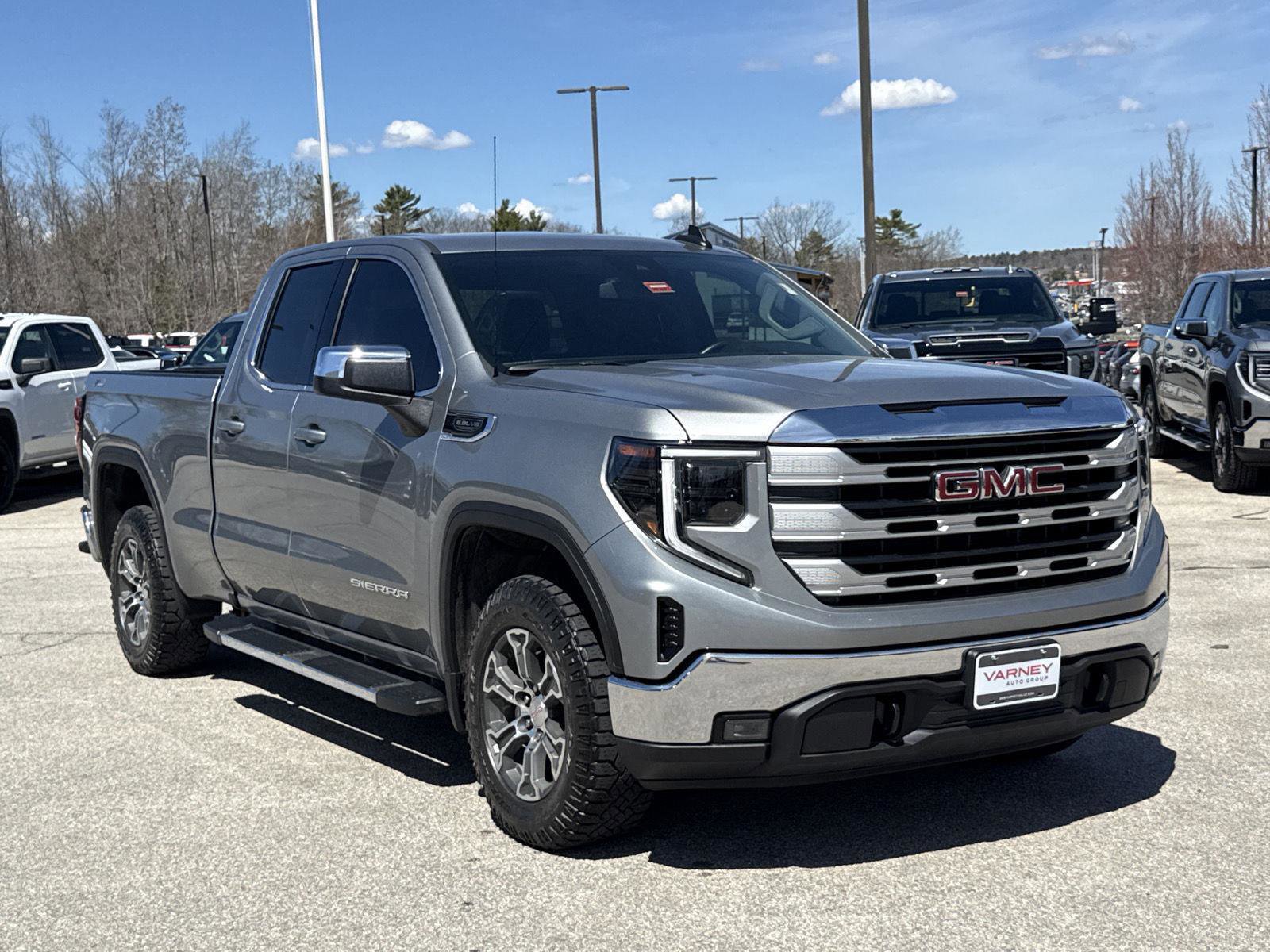 Used 2023 GMC Sierra 1500 SLE w/ X31 Off-Road Package AWD/4WD image 5
