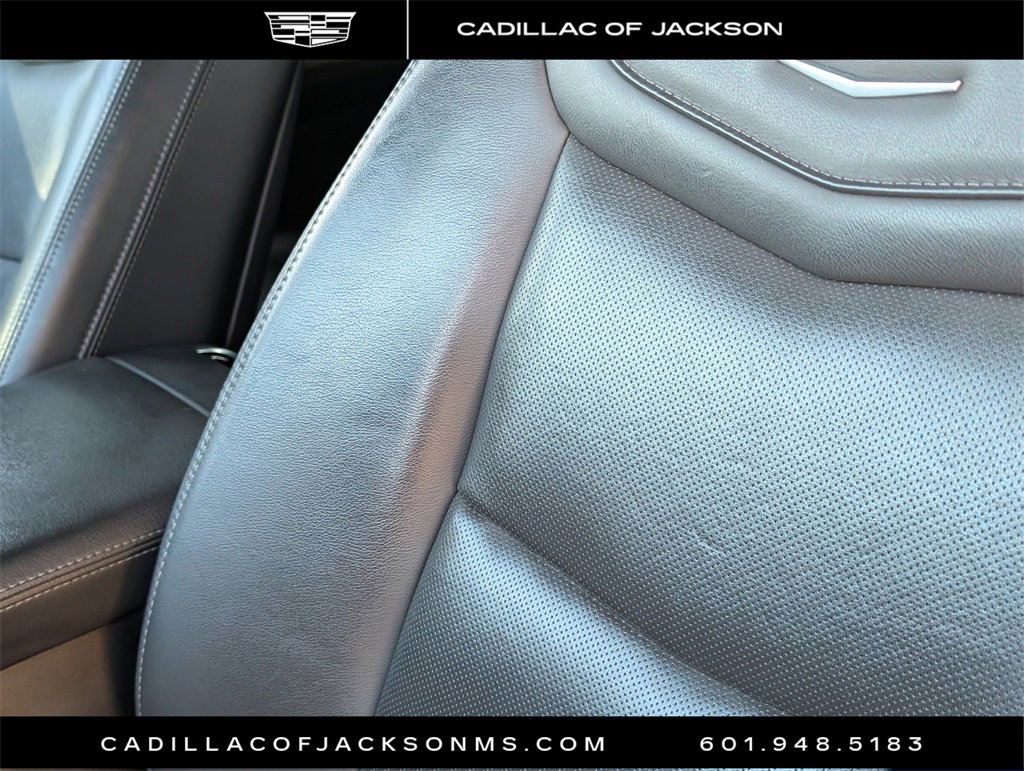 Used 2022 Cadillac XT6 Premium Luxury image 17