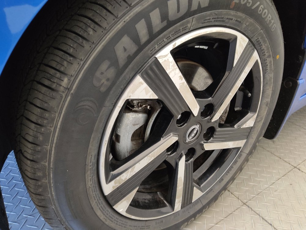 Used 2024 Nissan Sentra SV FWD image 31