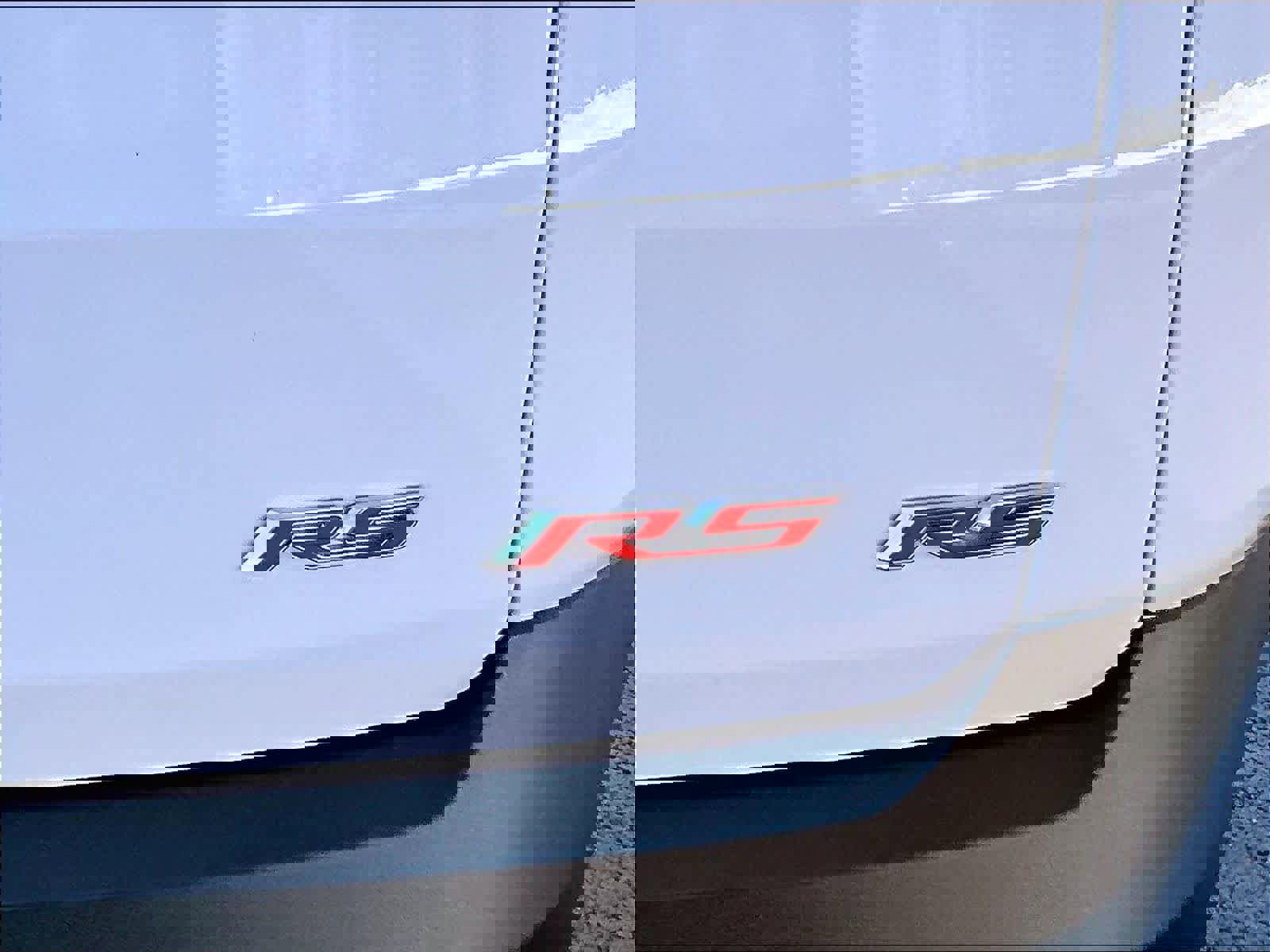 Used 2023 Chevrolet Traverse RS image 30