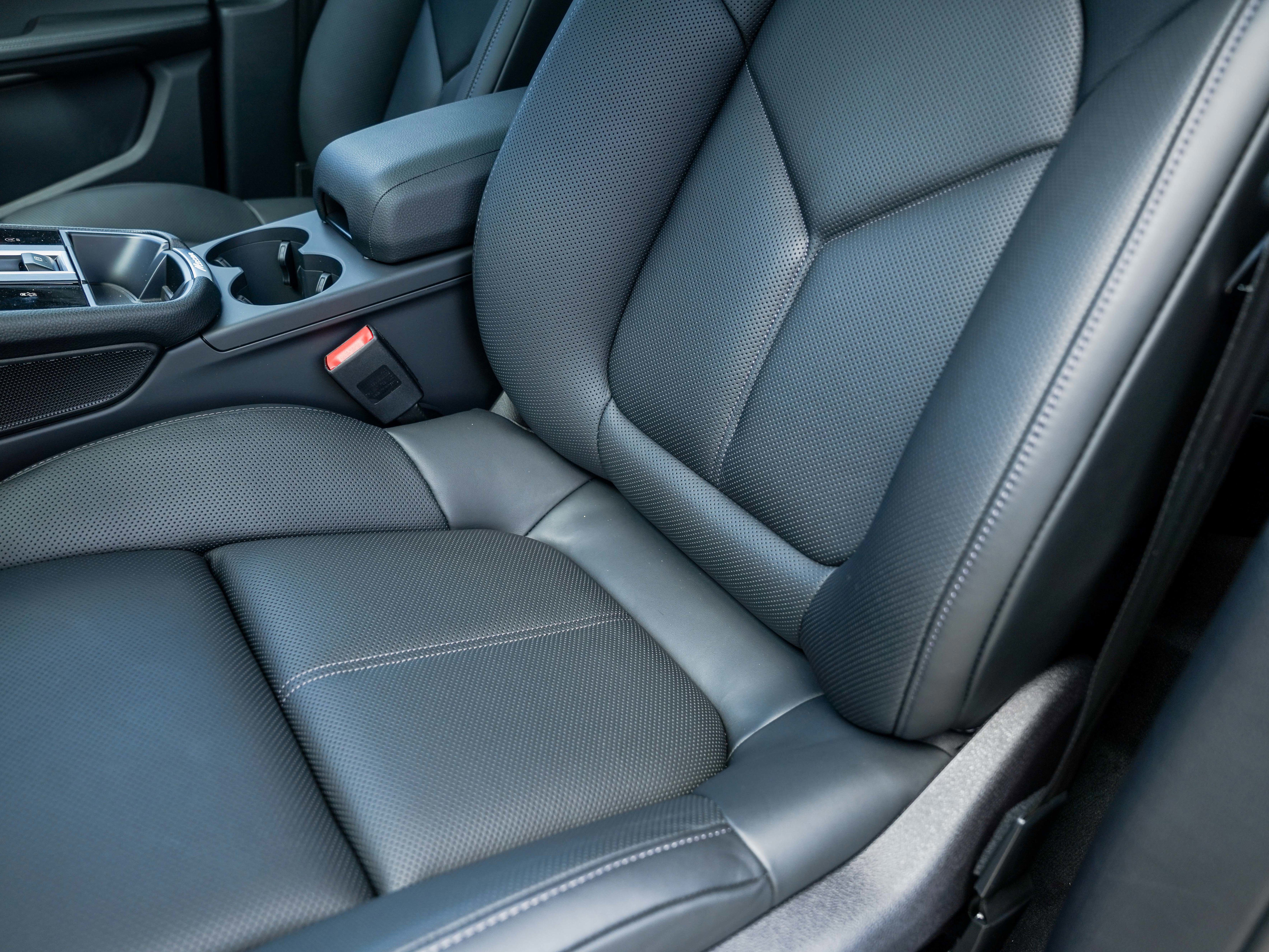 New 2026 Porsche Macan image 23