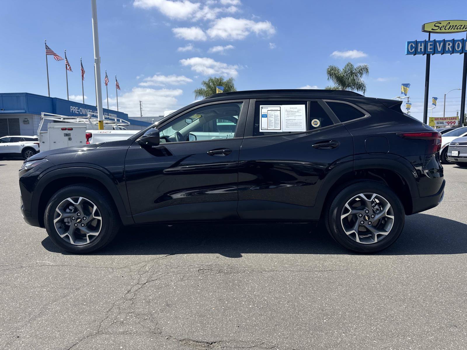 Used 2024 Chevrolet Trax LT w/ LT Convenience Package FWD image 8