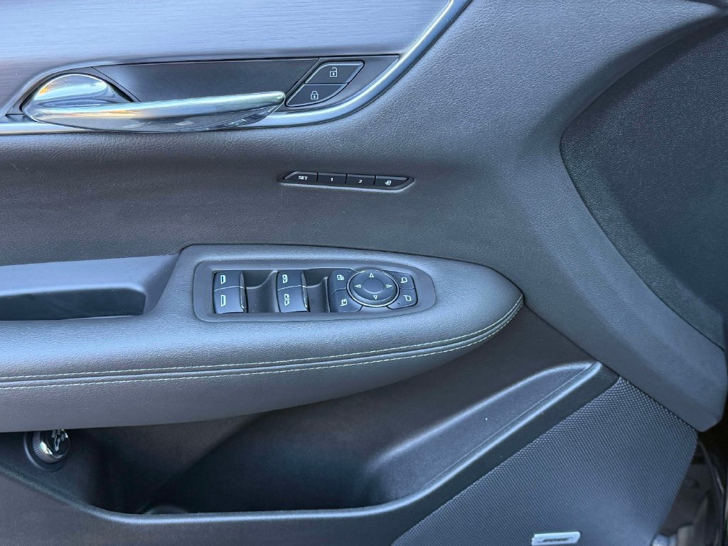 Certified 2025 Cadillac XT6 Luxury AWD/4WD image 22