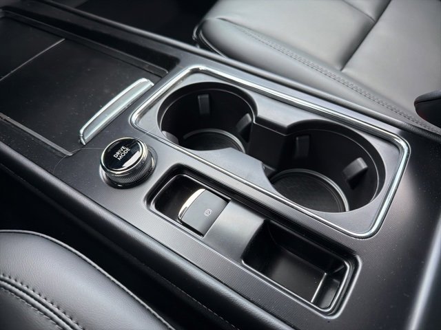 New 2026 Lincoln Corsair Premiere image 14