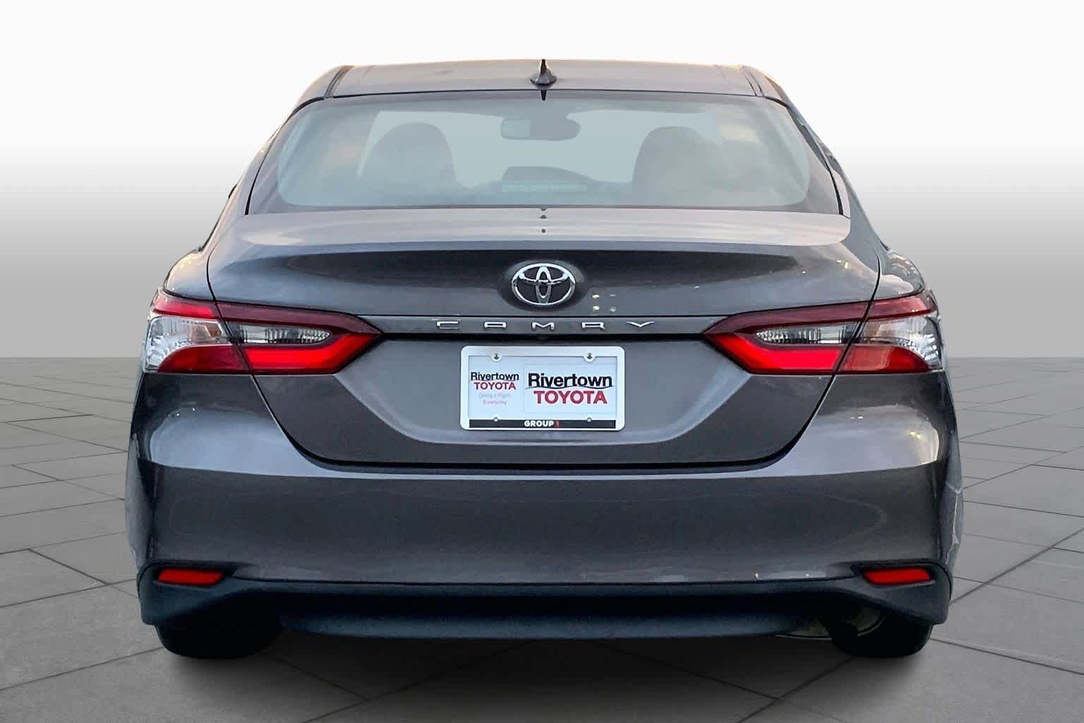 Used 2024 Toyota Camry LE w/ Convenience Package FWD image 6