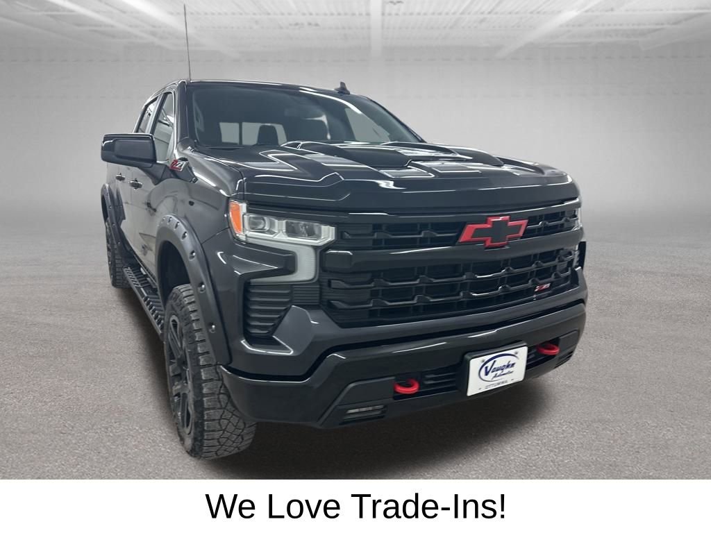 Used 2024 Chevrolet Silverado 1500 LT Trail Boss w/ Convenience Package II image 3