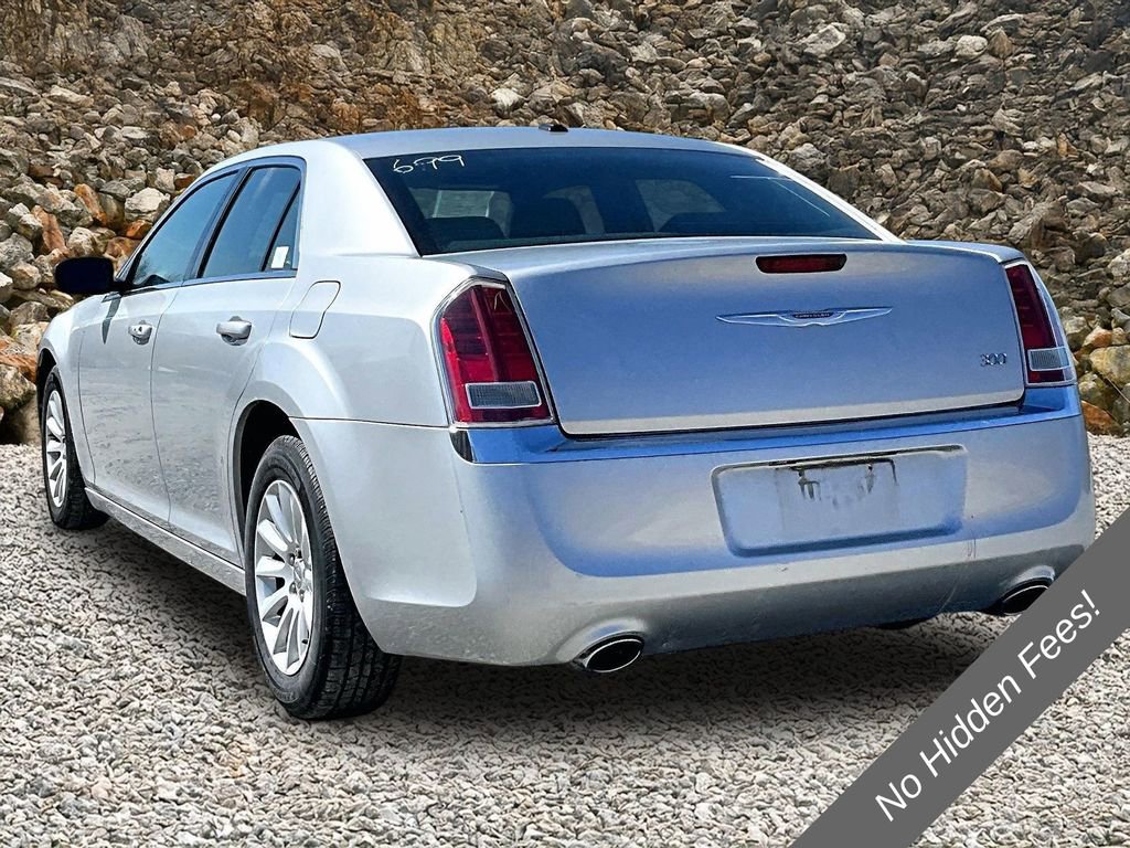 Used 2012 Chrysler 300 RWD image 11