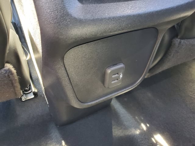 Certified 2022 Chevrolet Equinox RS w/ LPO, Floor Liner Package FWD image 15