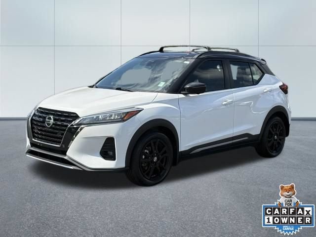 Used 2021 Nissan Kicks SR w/ SR Premium Package FWD image 6