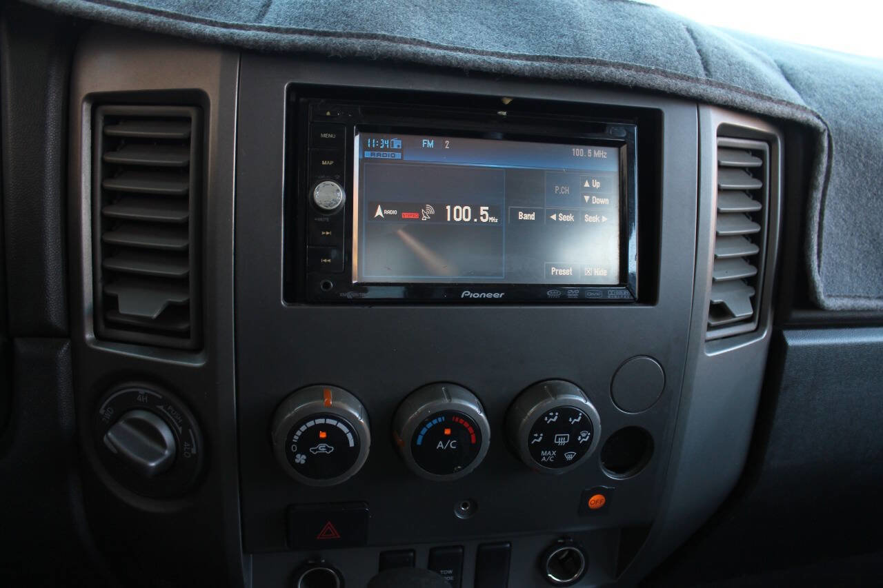 Used 2005 Nissan Titan LE w/ (R02) LE Off-Road Pkg image 45