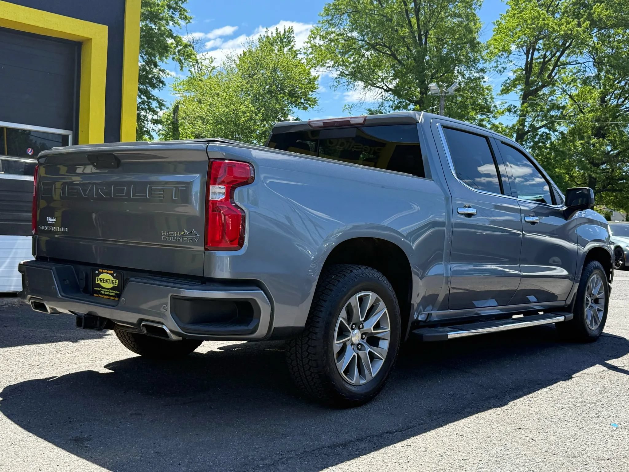 Used 2019 Chevrolet Silverado 1500 High Country w/ Technology Package AWD/4WD image 45