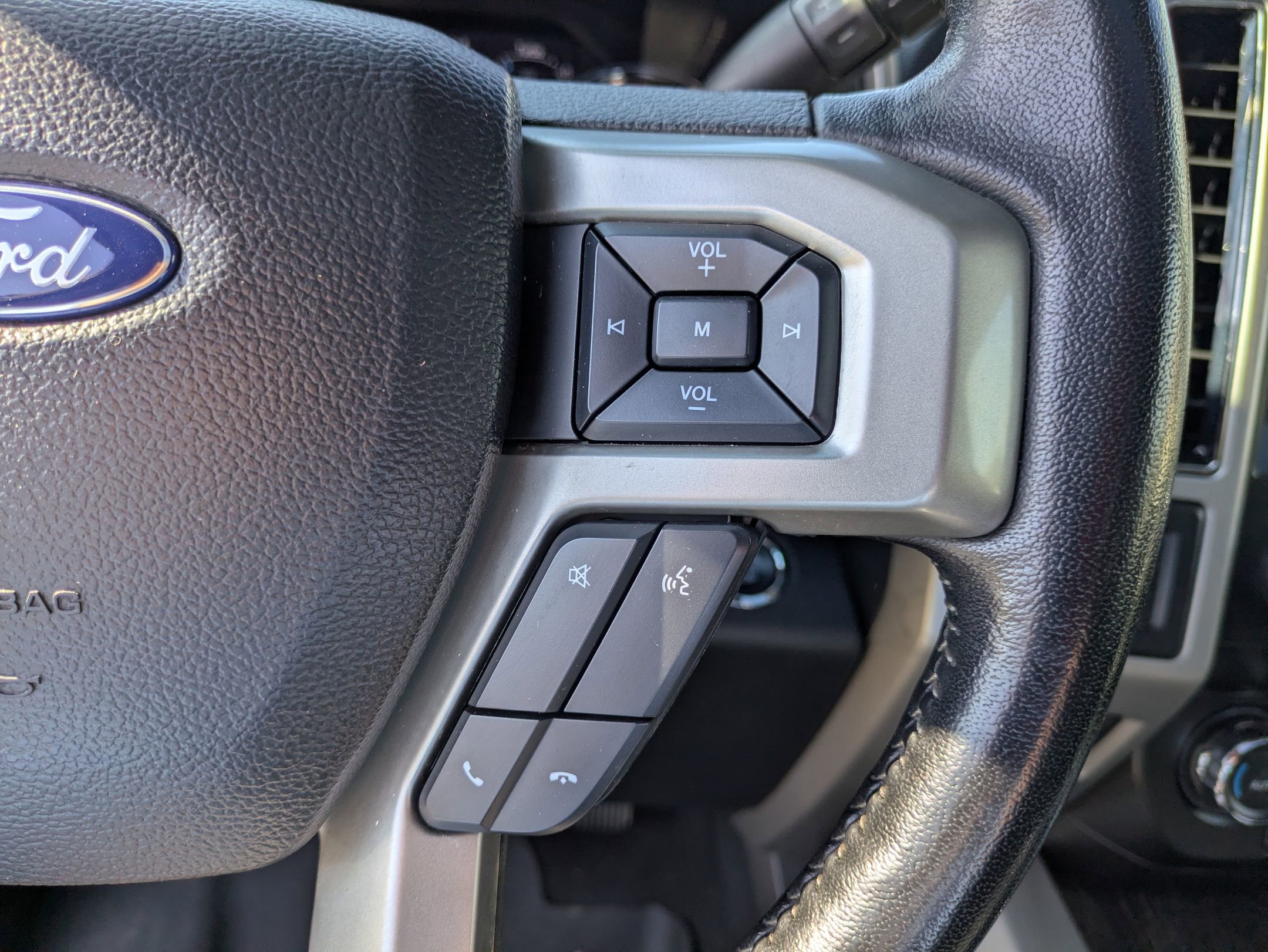 Used 2021 Ford F250 Lariat image 21