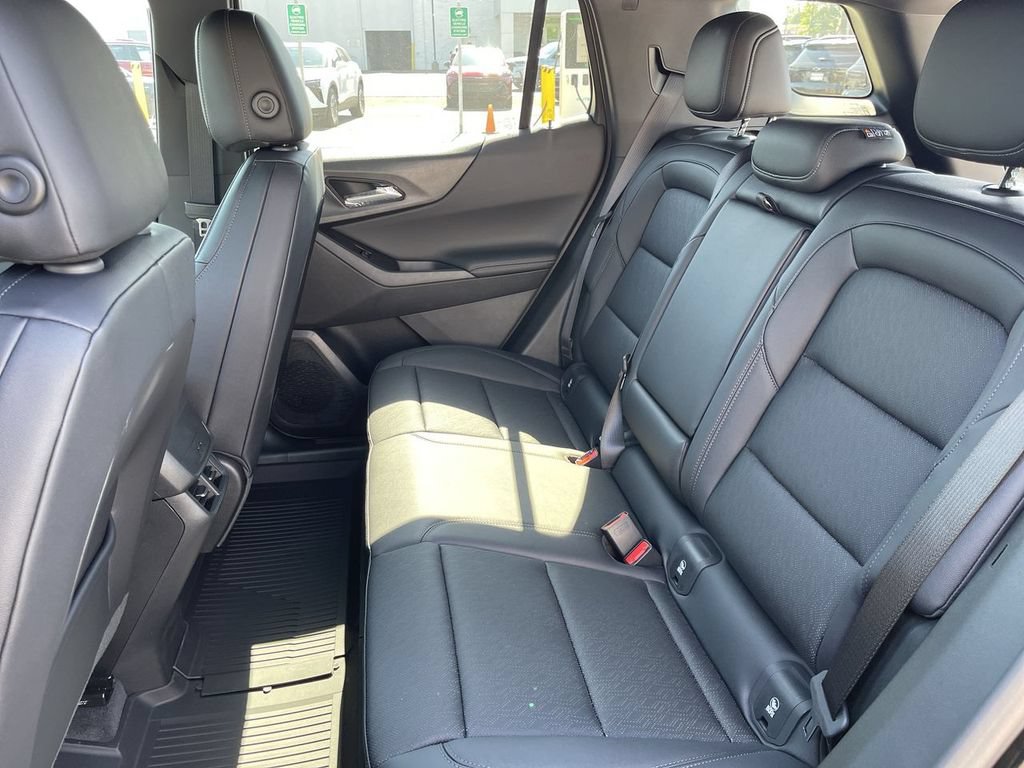 New 2026 Chevrolet Equinox LT w/ Convenience Package II AWD/4WD image 22