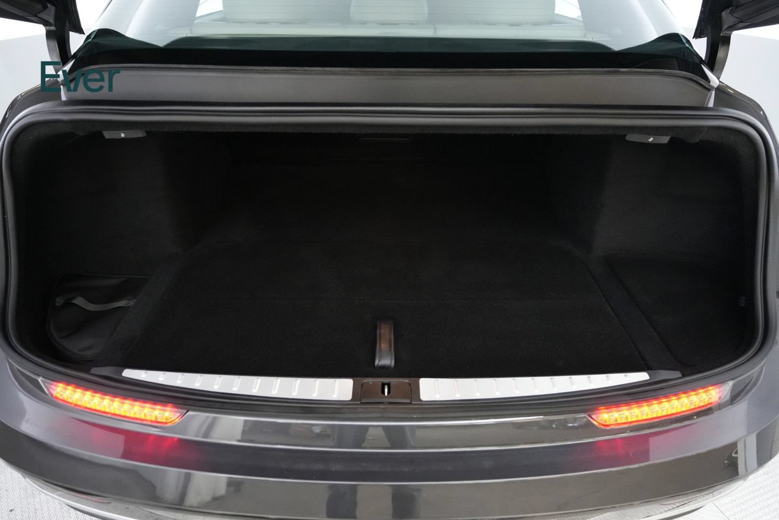 Used 2023 Lucid Air Grand Touring AWD/4WD image 8