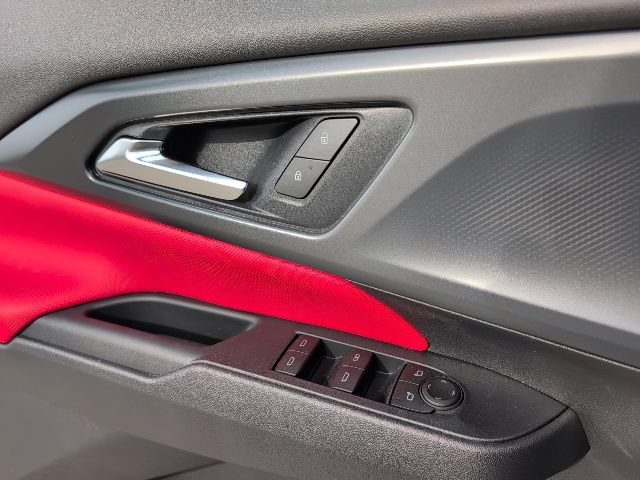 New 2026 Chevrolet Equinox EV RS FWD image 16