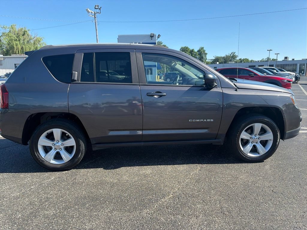 Used 2015 Jeep Compass Sport w/ Power Value Group AWD/4WD image 8